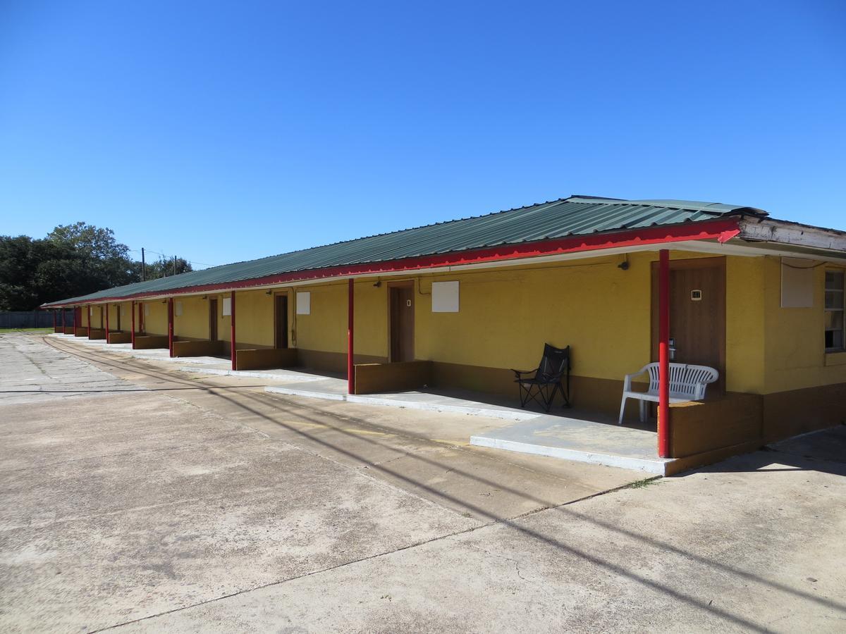 Paradise Inn Bay City Exterior photo
